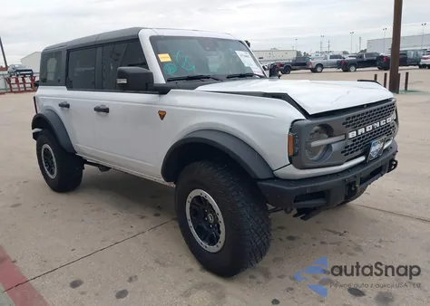 2024 Ford Bronco Badlands z USA, uszkodzony, nr VIN 1FMEE9BP4RLA44290